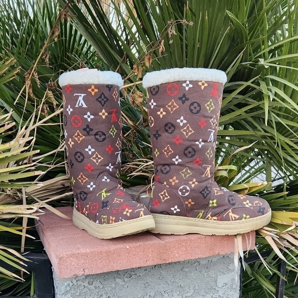 Cozy Monogram Winter Boots - Picture 2 of 6